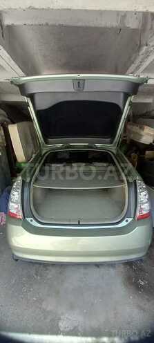 Toyota Prius-3