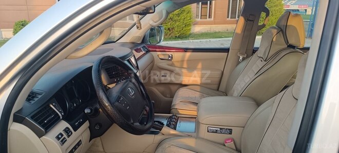 Lexus LX 570 2008, 300,000 km - 5.7 l - Bakı