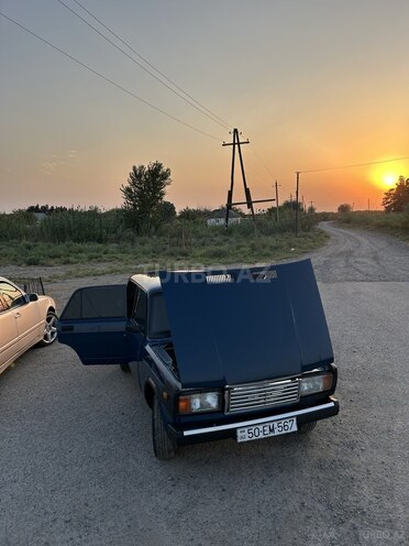 LADA (VAZ) 2107 2004, 25,630 km - 1.6 л - Salyan