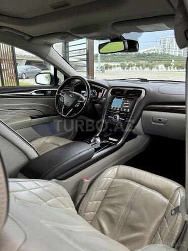 Ford Fusion (North America)-15