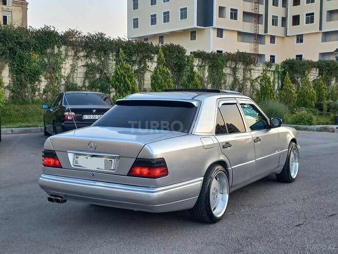 Mercedes E 200 1992, 259,803 km - 2.0 l - Bakı