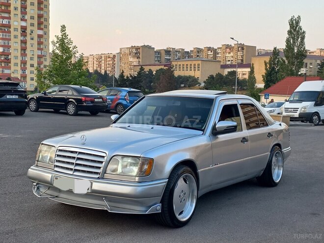 Mercedes E 200 1992, 259,803 km - 2.0 l - Bakı