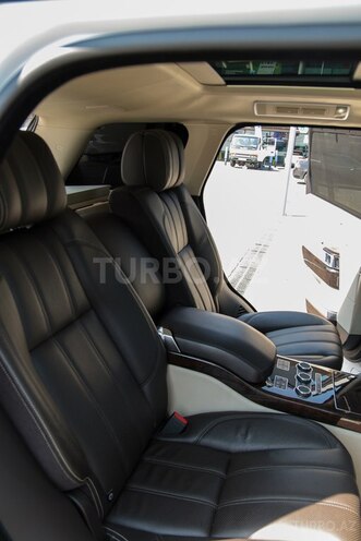 Land Rover Range Rover-11