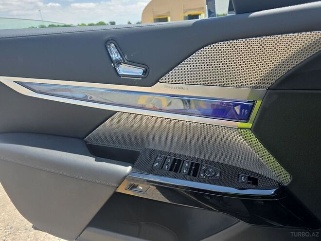 BMW i7 2024, 11,000 km - 0.0 l - Bakı