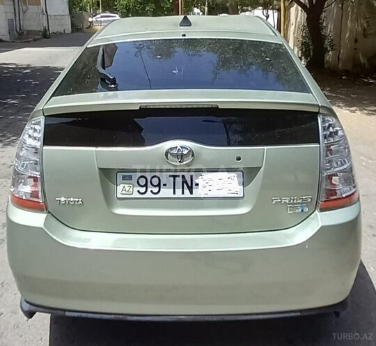Toyota Prius-6