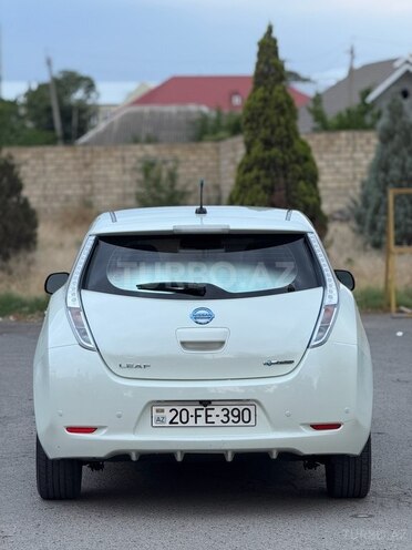 Nissan Leaf 2011, 99,000 km - 0.0 л - Gəncə