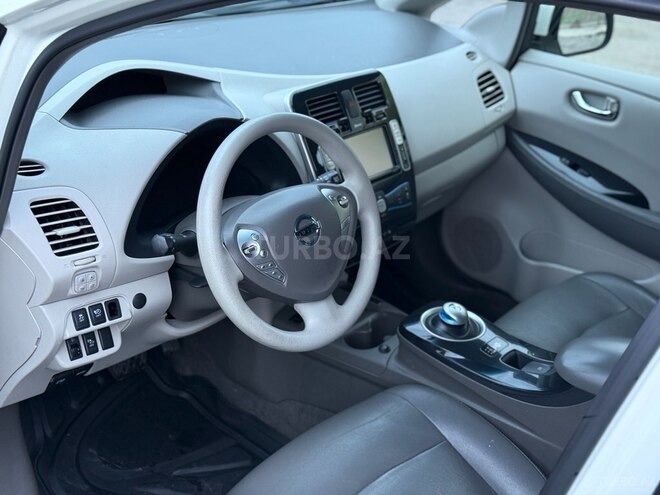 Nissan Leaf 2011, 99,000 km - 0.0 л - Gəncə