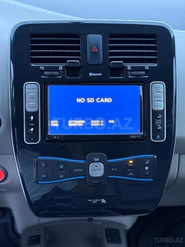 Nissan Leaf 2011, 99,000 km - 0.0 л - Gəncə