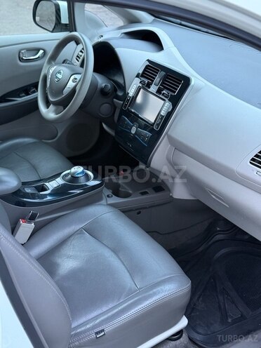 Nissan Leaf 2011, 99,000 km - 0.0 л - Gəncə