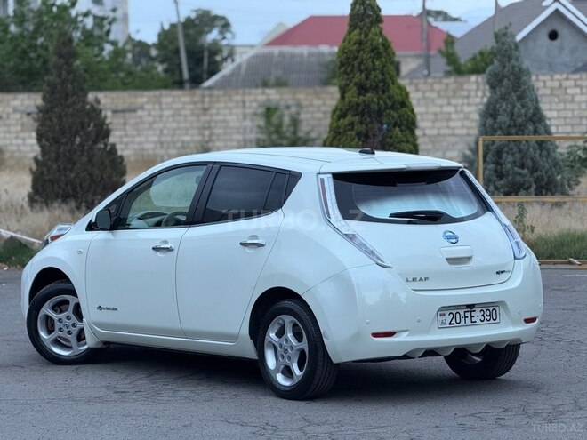 Nissan Leaf 2011, 99,000 km - 0.0 л - Gəncə