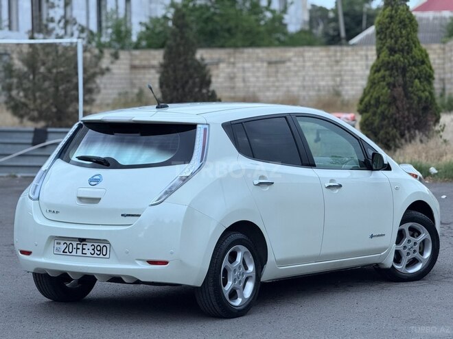 Nissan Leaf 2011, 99,000 km - 0.0 л - Gəncə