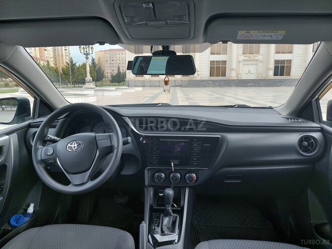 Toyota Corolla 2018, 72,000 km - 1.6 l - Bakı