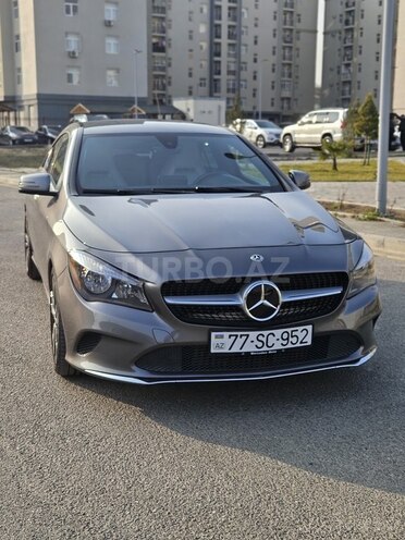 Mercedes CLA 250-1