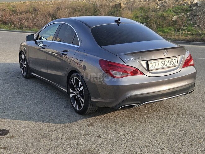 Mercedes CLA 250-8