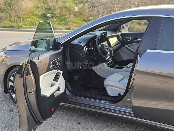 Mercedes CLA 250-9
