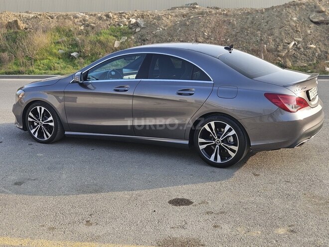 Mercedes CLA 250-10