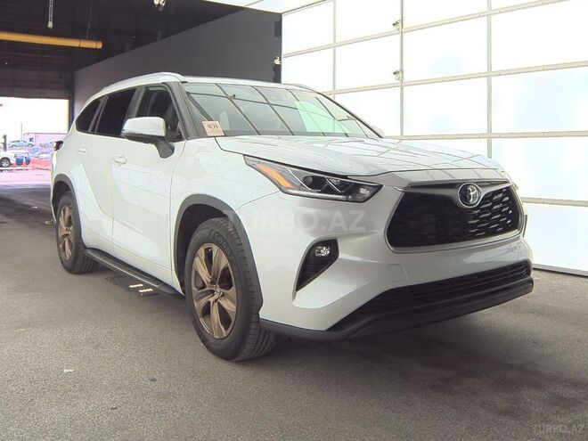 Toyota Highlander-3