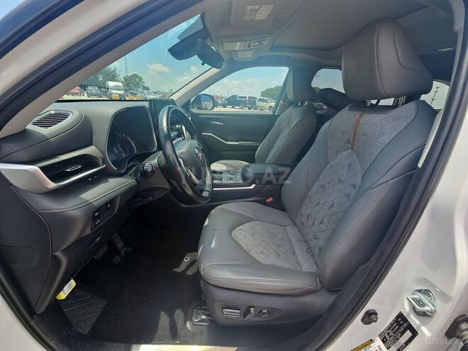 Toyota Highlander-10