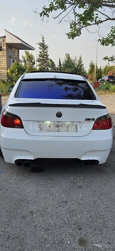 BMW 530 2007, 300,190 km - 3.0 l - Saatlı