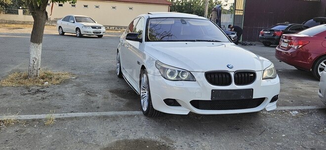 BMW 530 2007, 300,190 km - 3.0 l - Saatlı