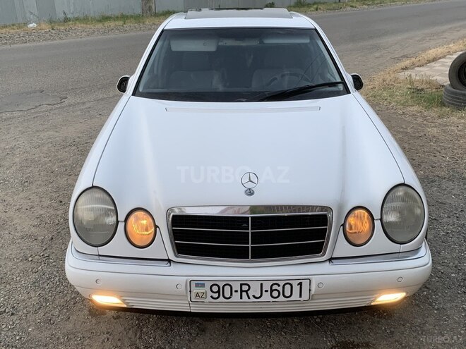 Mercedes E 200 1999, 249,000 km - 2.0 л - Masallı