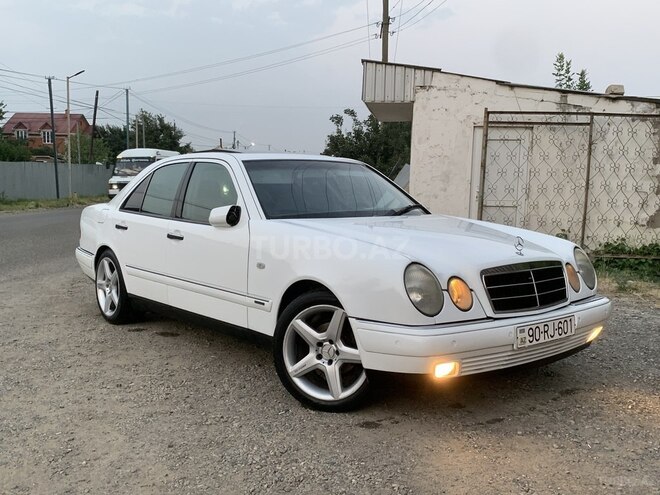 Mercedes E 200 1999, 249,000 km - 2.0 л - Masallı