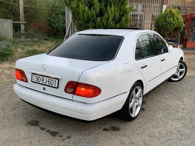 Mercedes E 200 1999, 249,000 km - 2.0 л - Masallı