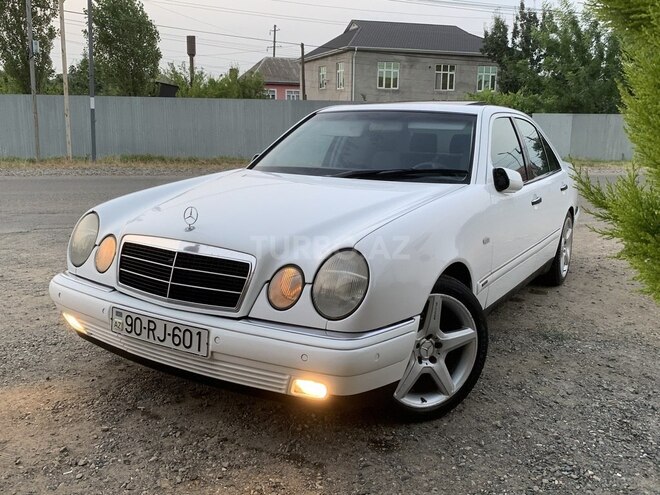 Mercedes E 200 1999, 249,000 km - 2.0 л - Masallı