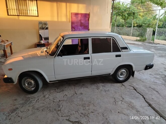 LADA (VAZ) 2107 2006, 25,000 km - 1.6 l - Şirvan