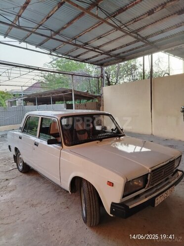 LADA (VAZ) 2107 2006, 25,000 km - 1.6 l - Şirvan