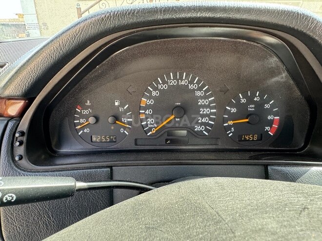 Mercedes E 200 1998, 390,000 km - 2.0 l - Bakı
