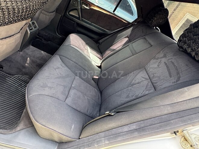 Mercedes E 200 1998, 390,000 km - 2.0 l - Bakı