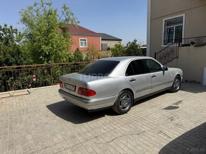 Mercedes E 200 1998, 390,000 km - 2.0 l - Bakı