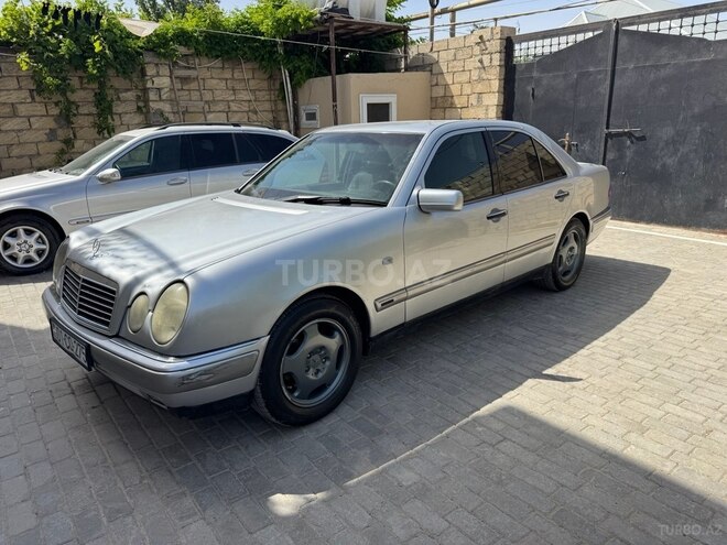 Mercedes E 200 1998, 390,000 km - 2.0 l - Bakı