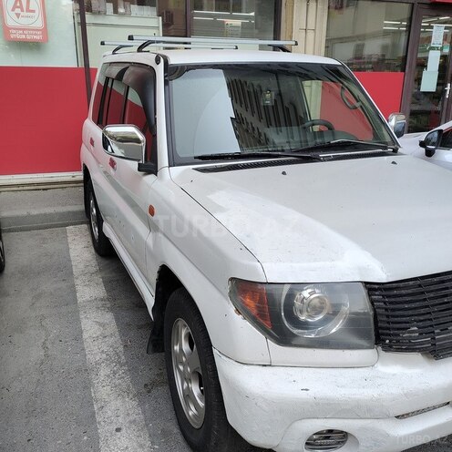 Mitsubishi Pajero io 2000, 320,000 km - 2.0 л - Bakı
