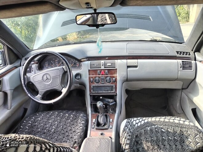 Mercedes E 200 1996, 500,000 km - 2.0 l - Bakı