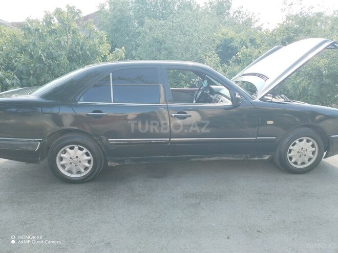 Mercedes E 200 1996, 500,000 km - 2.0 l - Bakı