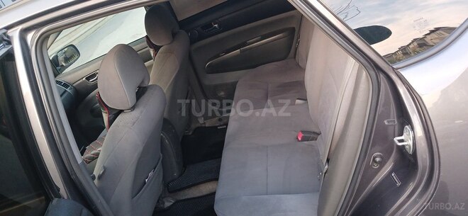 Toyota Prius-4