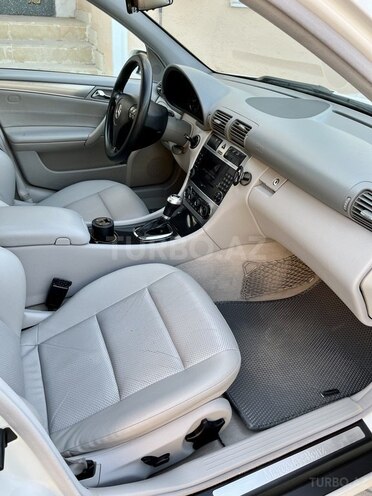 Mercedes C 230 2005, 334,000 km - 1.8 l - Bakı