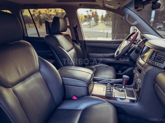Lexus LX 570-8