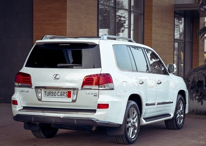 Lexus LX 570-12