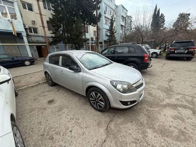 Opel Astra 2010, 300,000 km - 1.3 l - Bakı