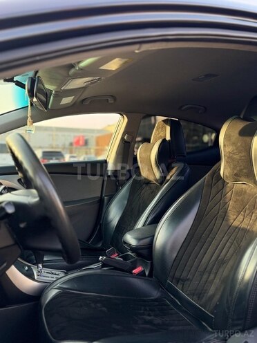 Hyundai Elantra 2013, 180,000 km - 1.8 л - Bakı