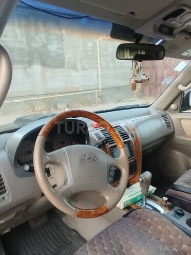 Hyundai Terracan 2006, 190,000 km - 2.9 l - Bakı