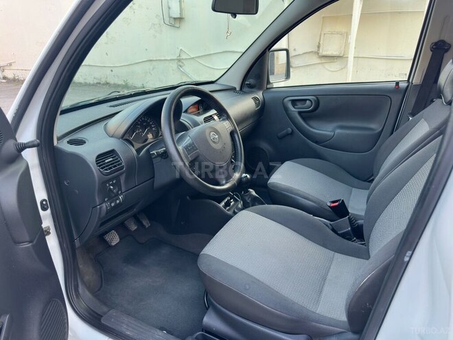 Opel Combo-9