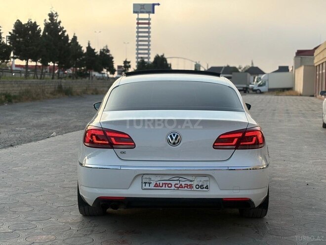 Volkswagen Passat CC-10