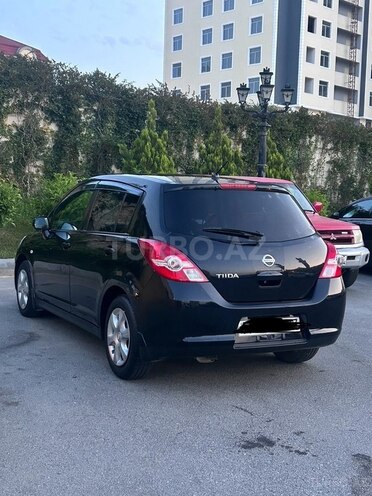 Nissan Tiida-2