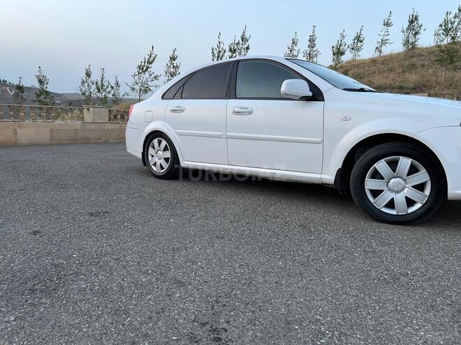 Daewoo Gentra-8