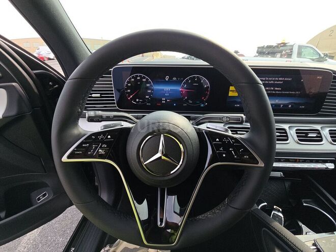 Mercedes GLS 450 4MATIC-9