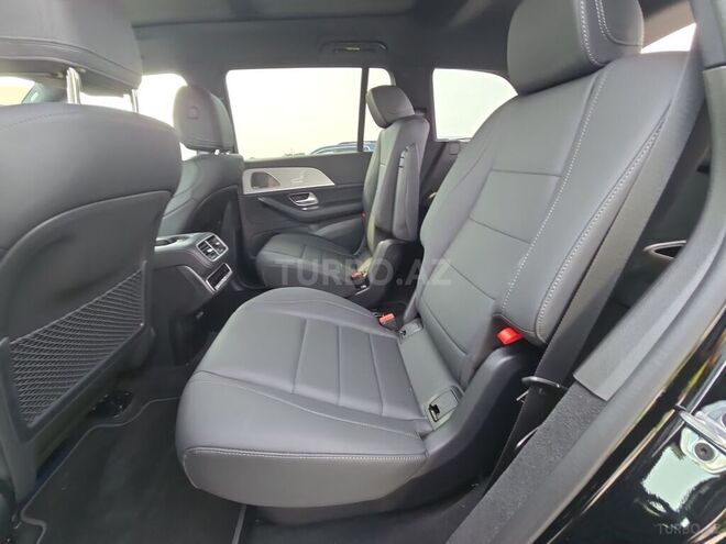 Mercedes GLS 450 4MATIC-11
